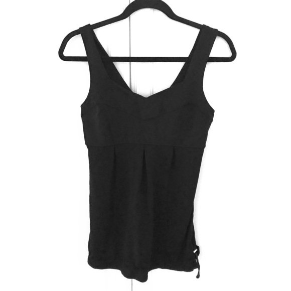 Lululemon Athletica Tops - Lululemon Athletica Sleeveless Top